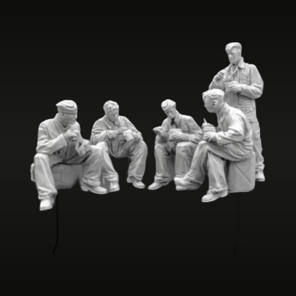 WWII German Tank Crew Eating 5-Figure Diorama Set 1/35 Resin Kit