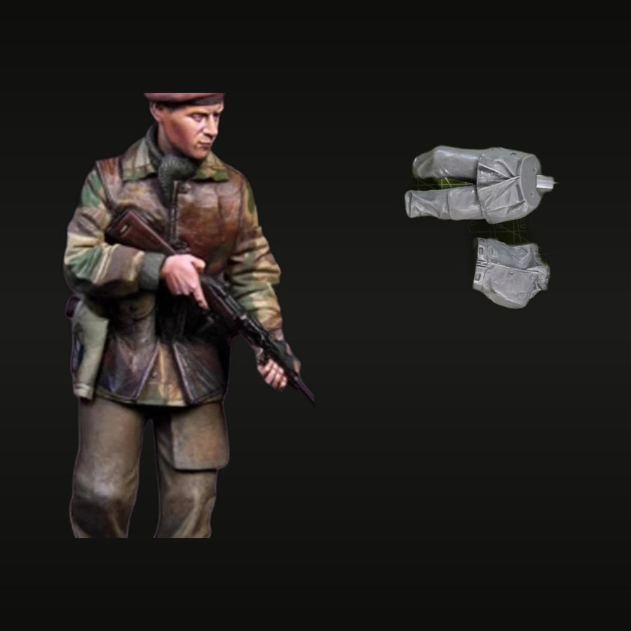 WWII British Paratrooper with Sten Gun Denison Smock 1/16 Resin Figure Kit - unpainted resin model kit