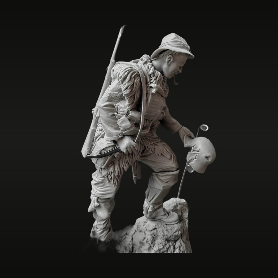 WWI French Infantry Soldier with Rifle and Bayonet 1/16 Resin Figure Kit - unpainted resin model kit