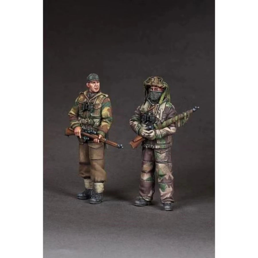Modern British SAS Operators with SA80 & Grenade Launcher 1/35 Resin Figure Kit - resin model view 4