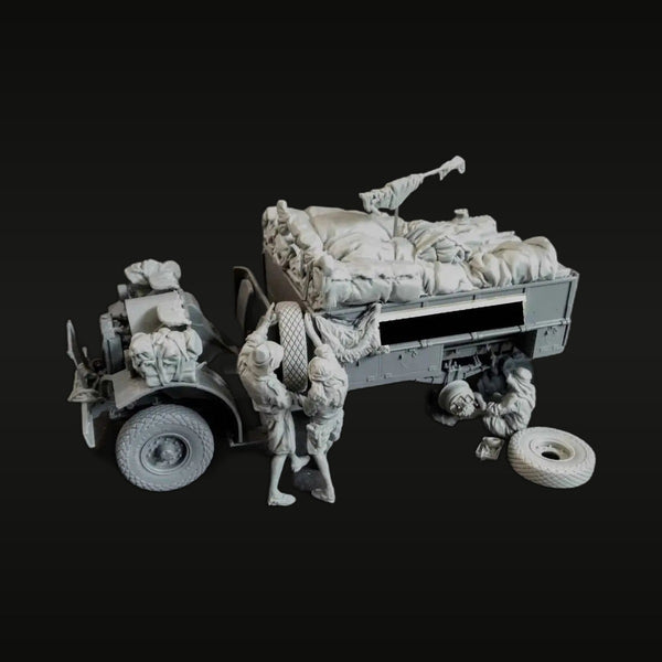 WWII British/Commonwealth Military Truck with 5-Figure Crew Tire Change Set 1/35 Resin Kit