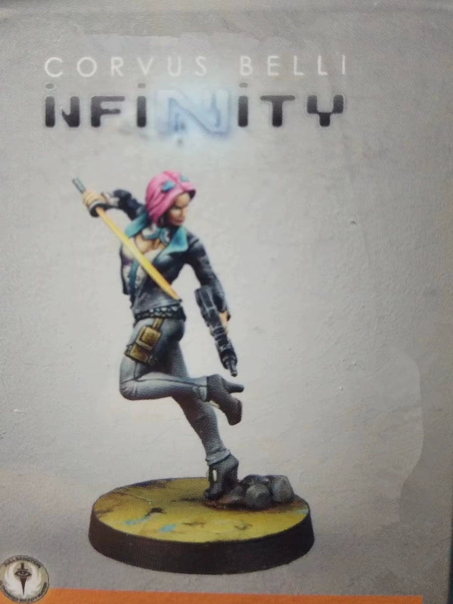Cyberpunk Female Warrior with Poleaxe Purple Hair 28mm Resin Figure Kit - resin model view 4