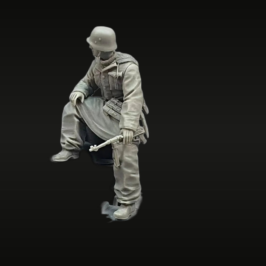 WWII German Wehrmacht Soldier Seated with MP40 1/35 Resin Figure Kit - unpainted resin model kit