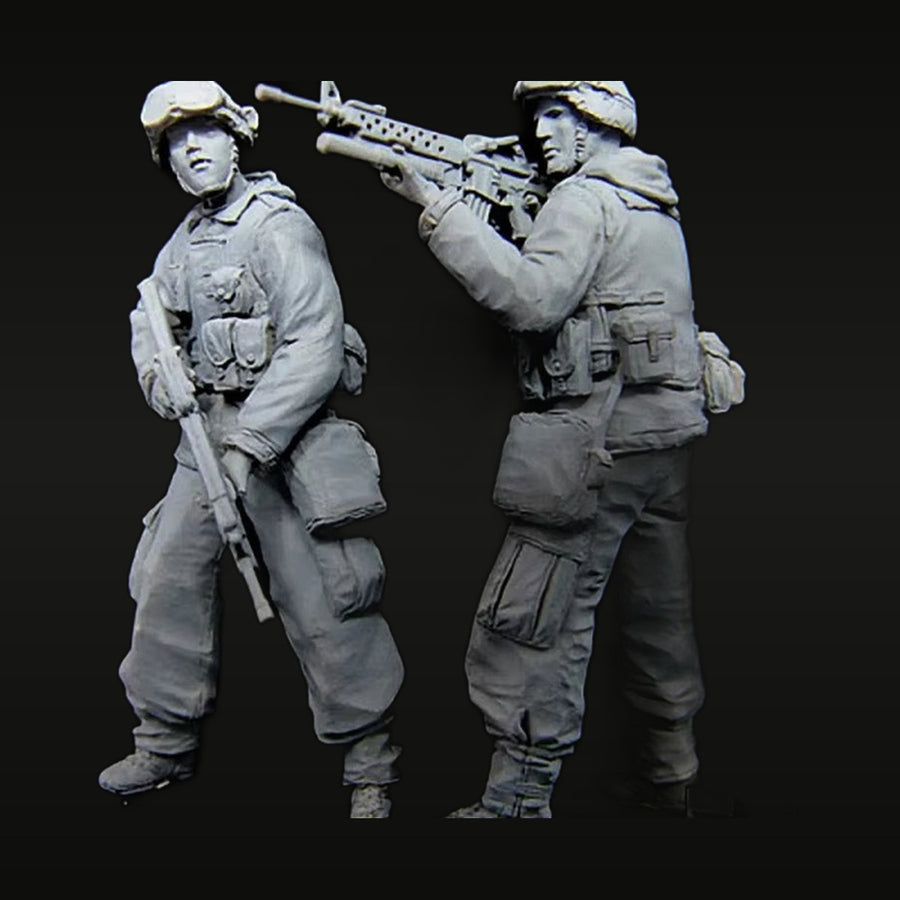 Modern US Army Soldiers with M16 and M249 SAW 1/35 Resin Figure Kit - unpainted resin model kit