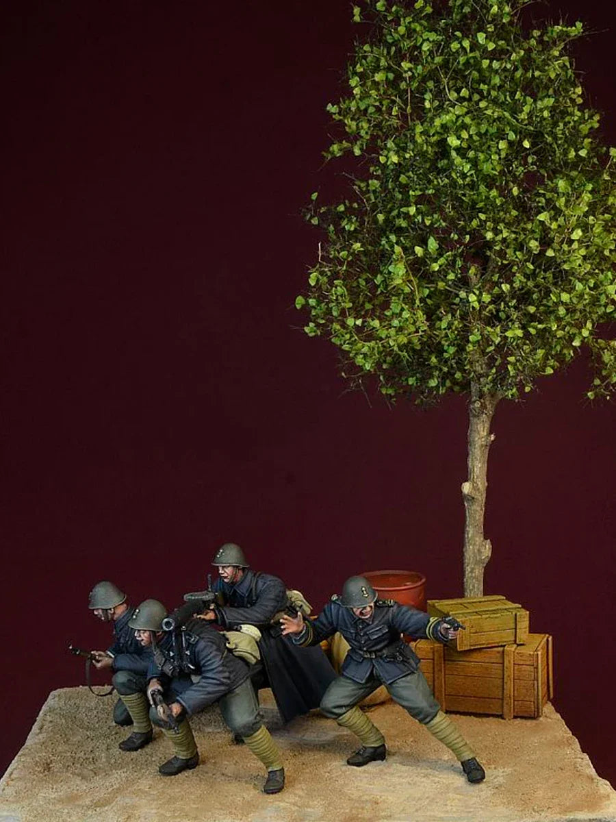 1/35 Resin Figure Unpainted Model Kit, WWII Soldiers (4 Figures), Unassembled and Unpainted GK