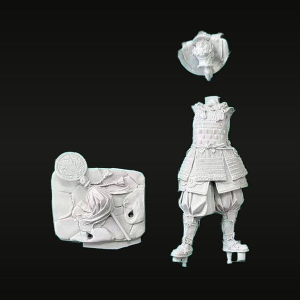 Medieval Japanese Samurai Warrior with Lamellar Armor 75mm Resin Figure Kit