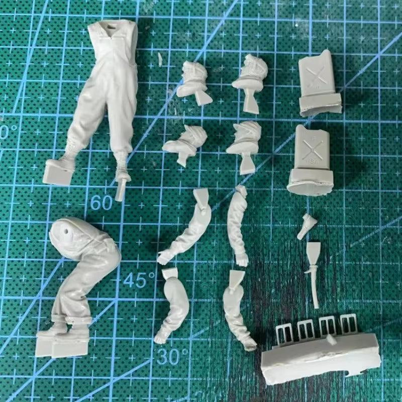 WWII US Army Tank Crew with Jerry Cans 1/35 Resin Figure Kit - resin model view 4