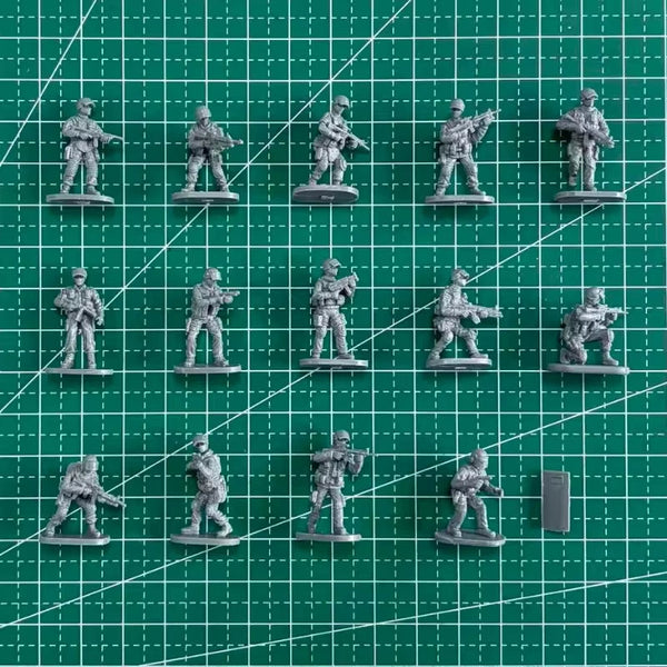 Modern Special Forces Operators Set of 14 1/72 Resin Figure Kit