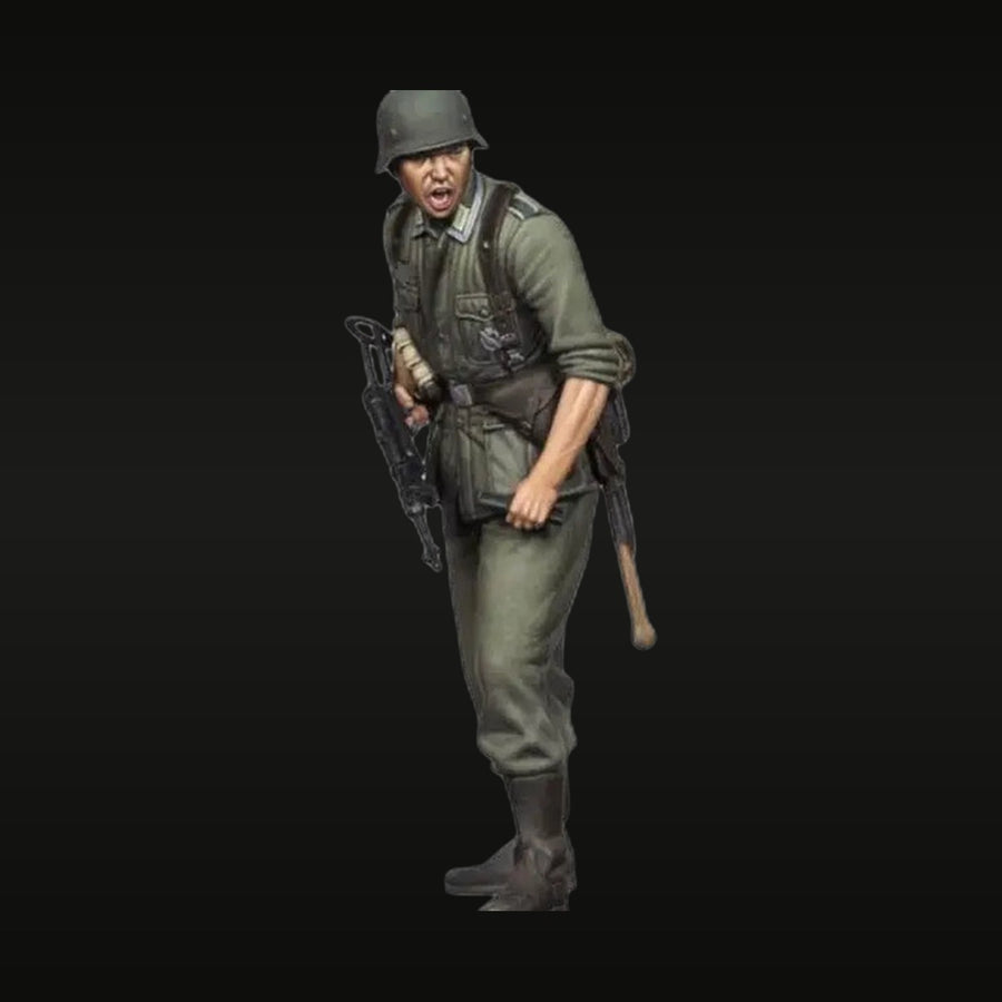 WWII German Kar98k Soldier Charging Pose 1/35 Resin Figure Kit - unpainted resin model kit