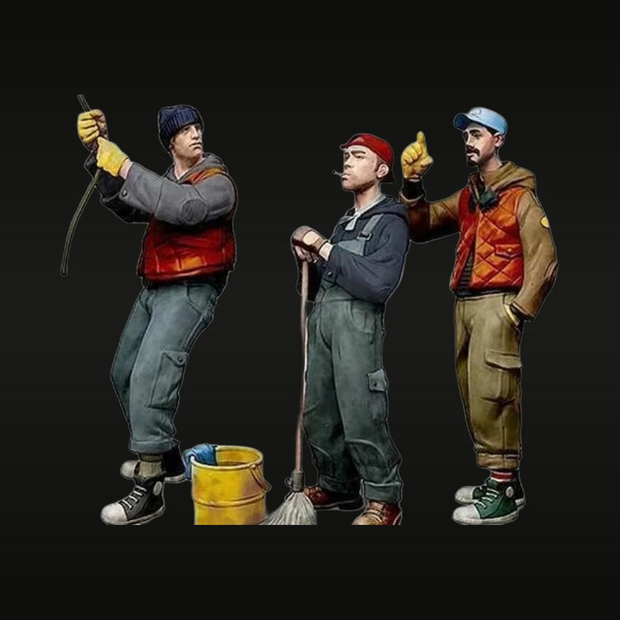 Modern Dock Workers 3-Figure Set 1/35 Resin Diorama Kit - unpainted resin model kit