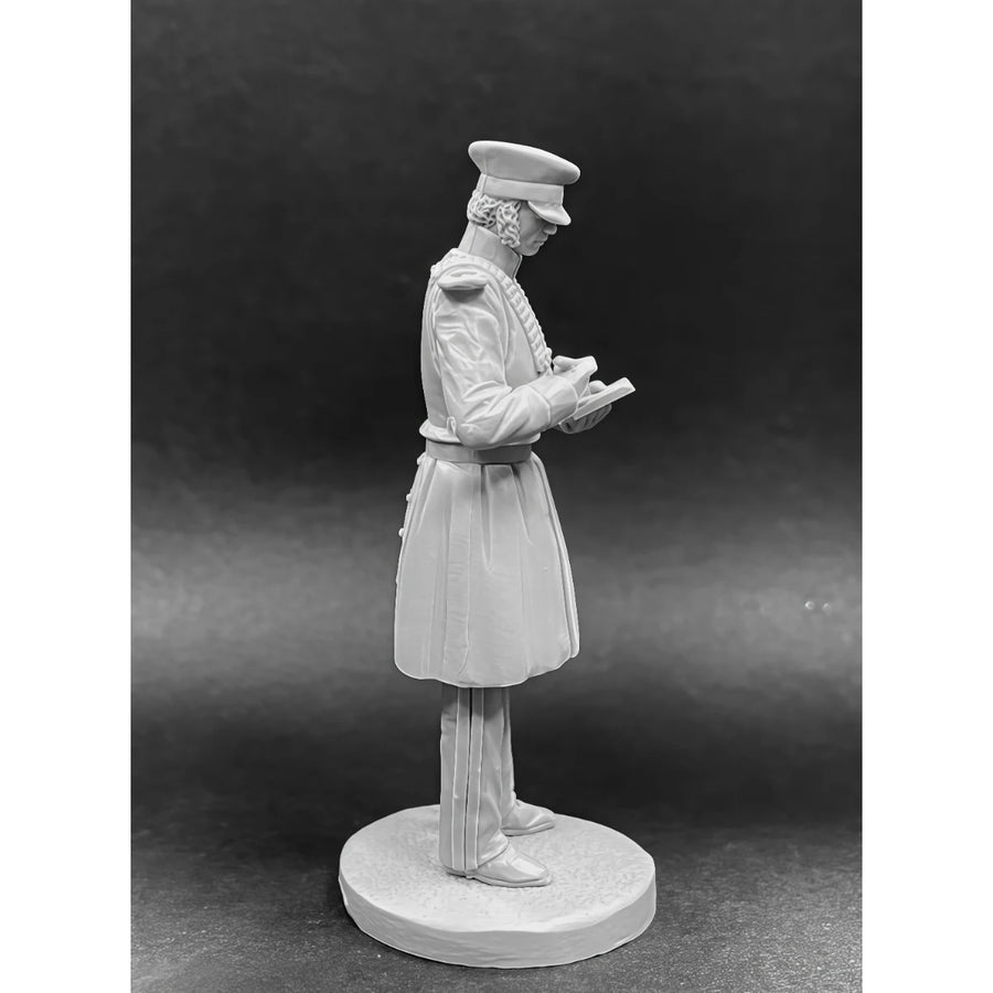 54Mm Resin Unpainted Model Kit, Military Theme, Russian Guards Engineer Battalion Officer Unassembled and Unpainted GK