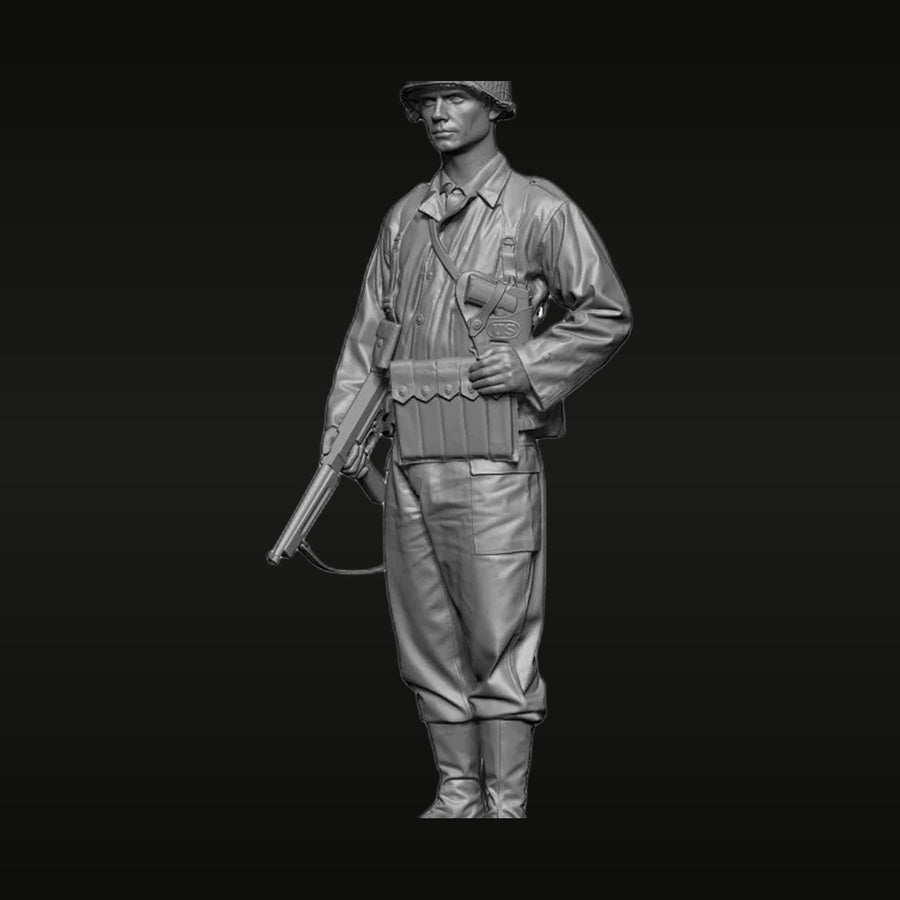 WWII US Army Sergeant with M1 Garand at Attention 1/16 Resin Figure - unpainted resin model kit