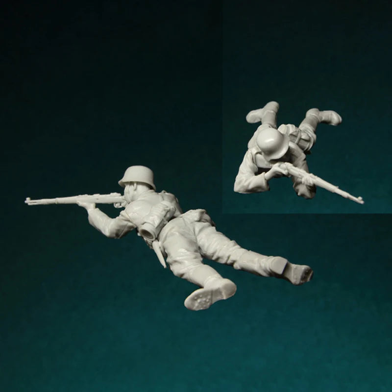 WWII German Wehrmacht Soldier Prone with K98 Rifle 1/35 Resin Figure Kit - resin model view 4