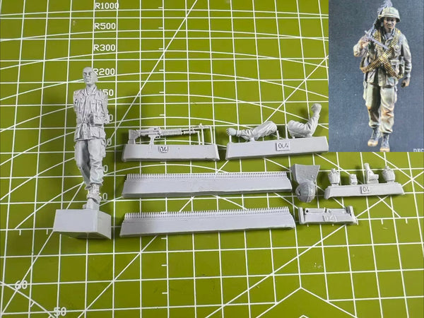 Vietnam War US Infantry Soldier with M60 Machine Gun 1/35 Resin Figure Kit