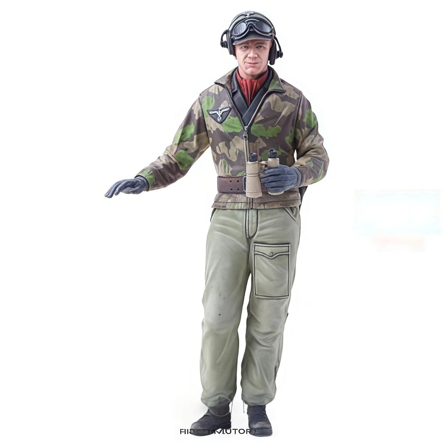 1/16 Scale Resin Unpainted Model Kit, Military Theme, WWII German Armored Car Crew Unassembled and Unpainted GK