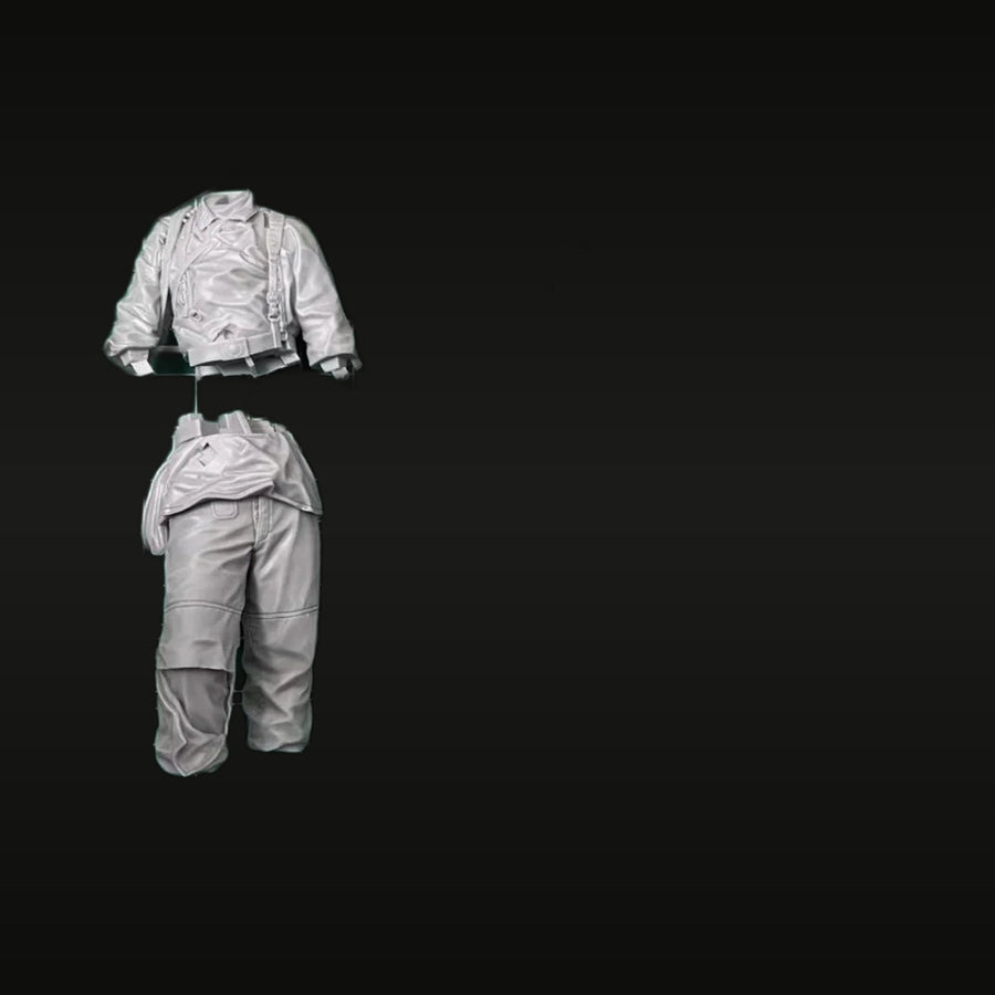 WWII German Infantry Soldier Torso & Legs 1/16 Resin Figure Kit - unpainted resin model kit