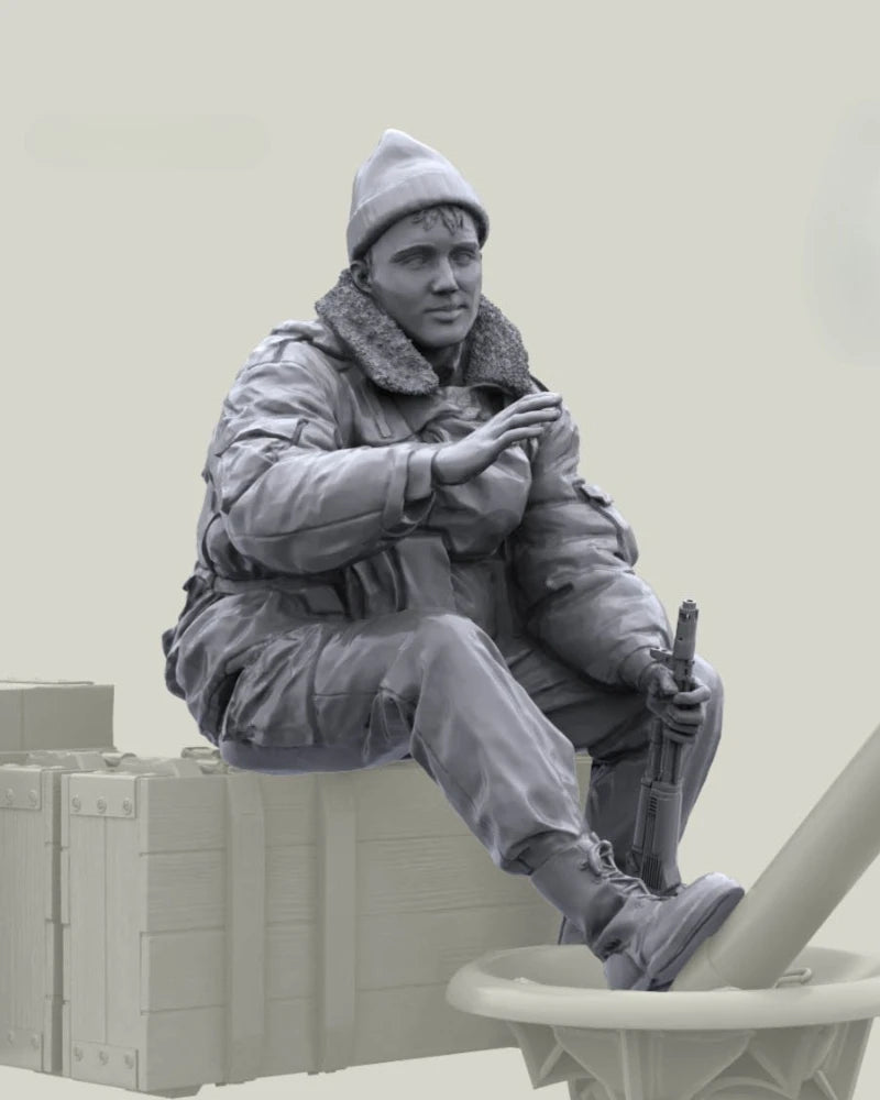 Modern Russian Tactical Soldier with Body Armor 1/16 Resin Figure Kit - resin model view 3