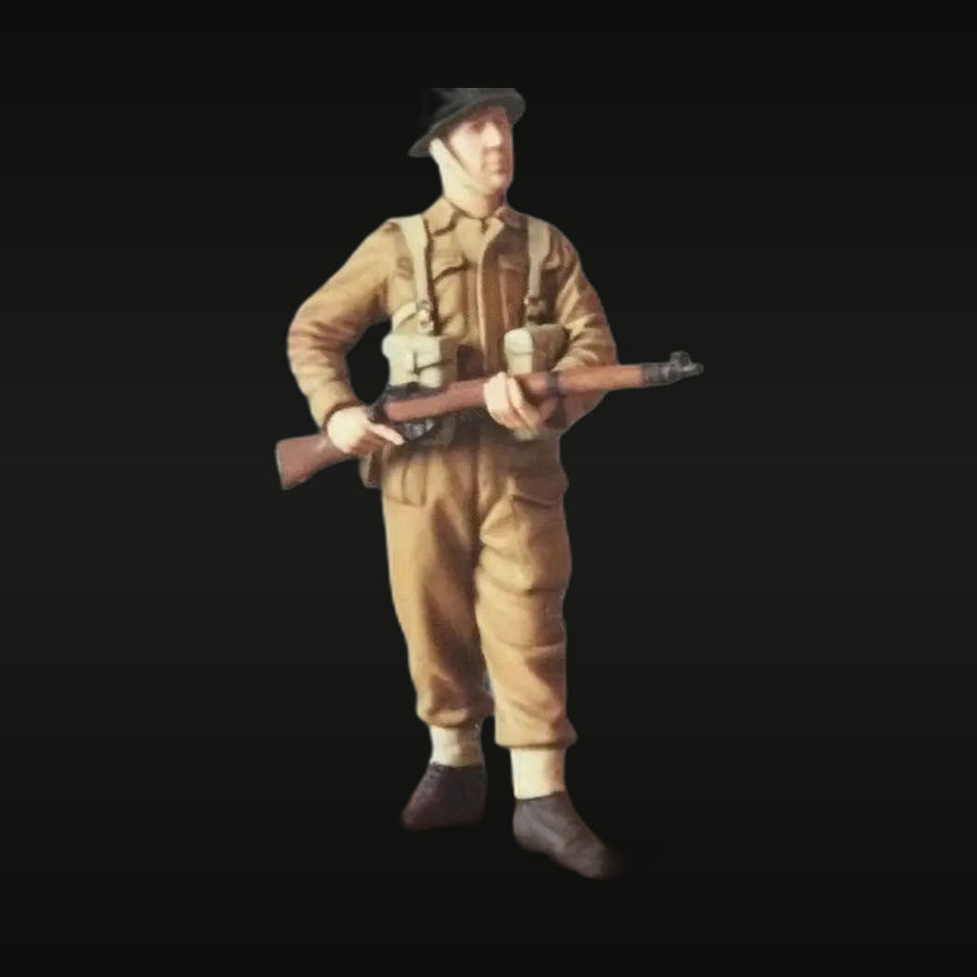 WWI British Soldier with Lee-Enfield and Bayonet 1/35 Resin Figure Kit - unpainted resin model kit