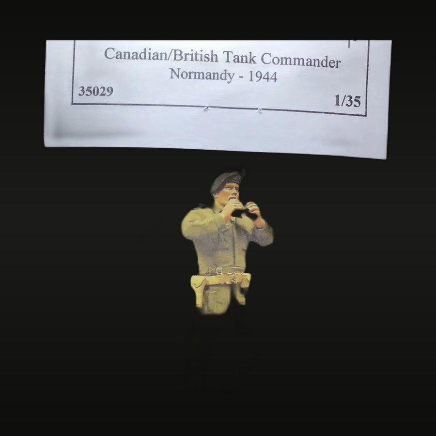 Canadian Tank Commander Normandy 1944 - 1/35 Resin Figure Kit - unpainted resin model kit