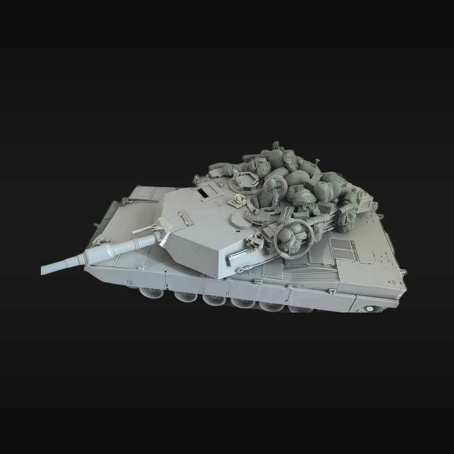 Modern US M1 Abrams Main Battle Tank with Stowage 1/35 Resin Vehicle Kit - unpainted resin model kit