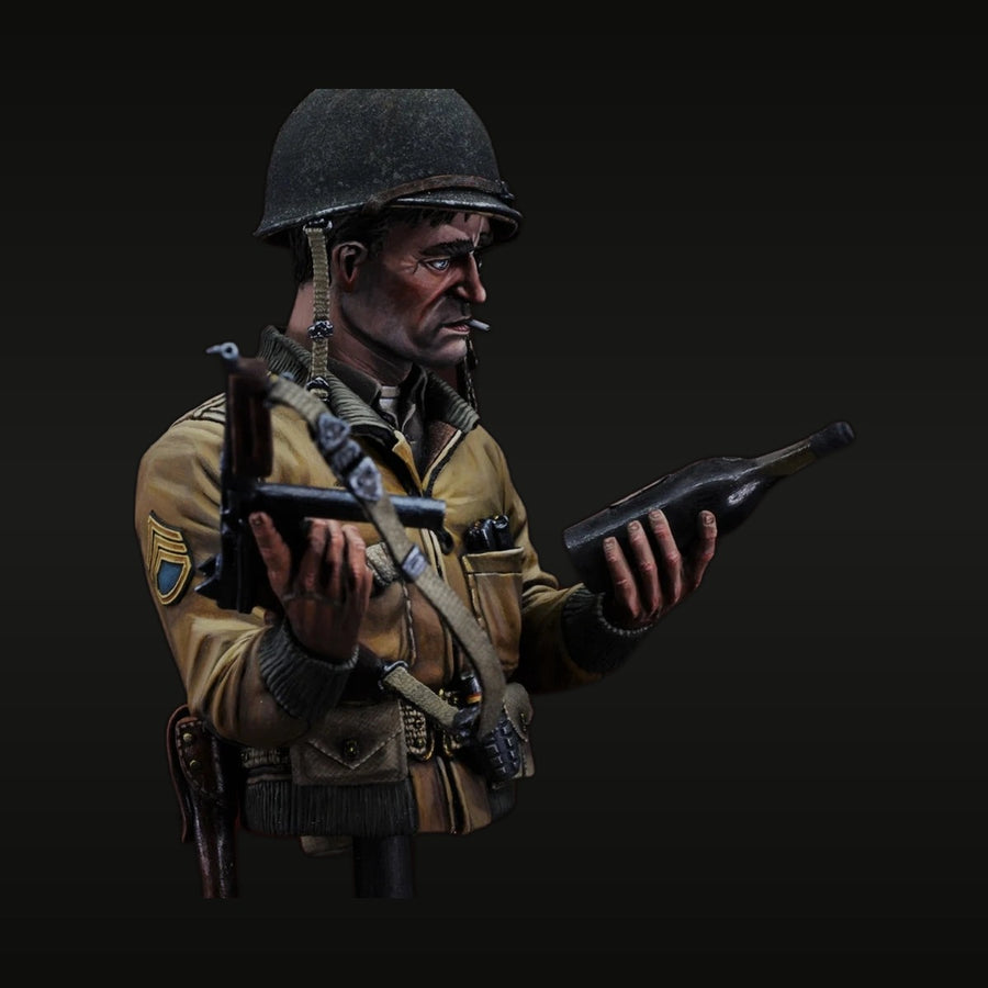 WWII US Army Sergeant with Thompson SMG 1/10 Resin Bust Figure - unpainted resin model kit