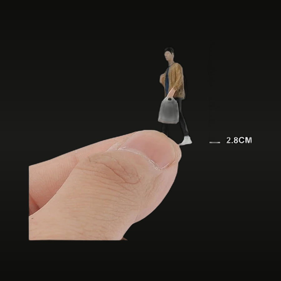1/64 Scale Modern Casual Man with Backpack Resin Figure Kit - unpainted resin model kit