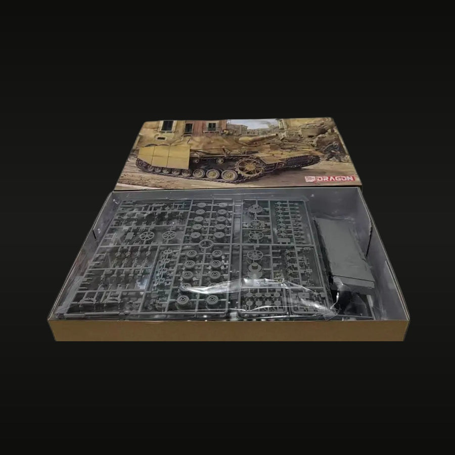 WWII German Sd.Kfz.166 Sturmgeschütz IV Assault Gun 1/35 Plastic Vehicle Kit - unpainted resin model kit