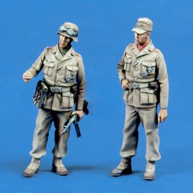 WWII German Afrika Korps Soldiers with Rifles 1/35 Resin Figure Set - unpainted resin model kit