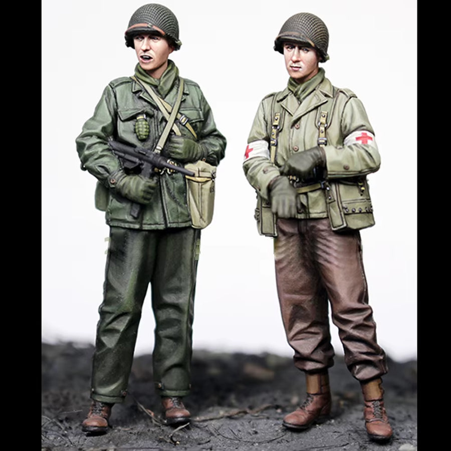1/35 US Infantry and Medic Set, Resin Model Figure Soldier, GK, WWII Military Themes, Unassembled and Unpainted Kit