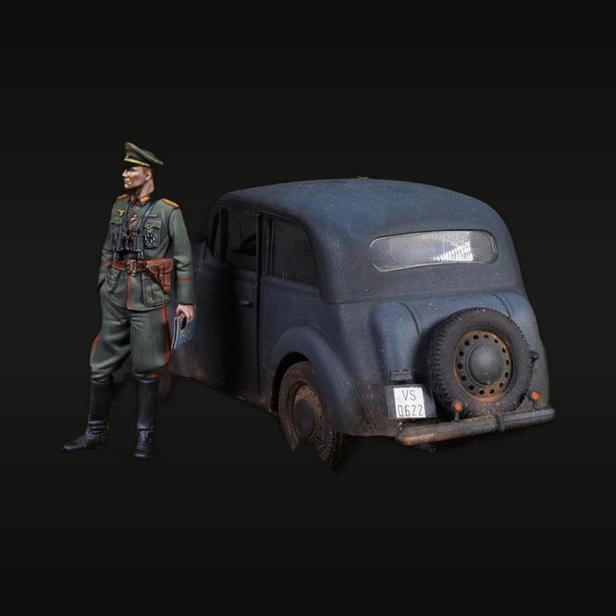 WWII German Luftwaffe Officer with Kübelwagen 1/35 Resin Diorama Kit - unpainted resin model kit