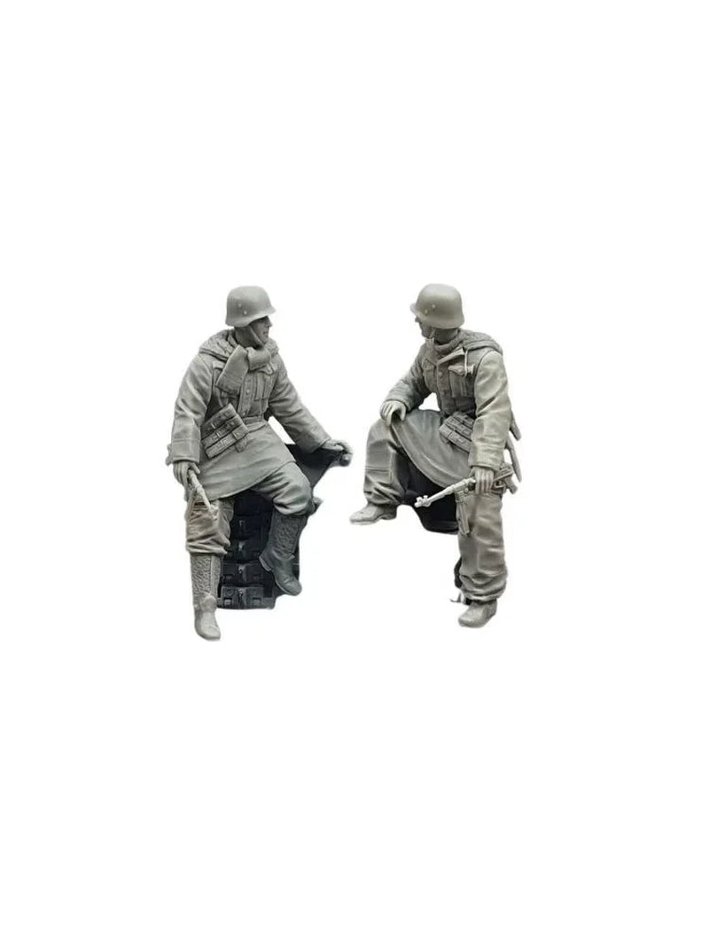 WWII German Wehrmacht Soldier Seated with MP40 1/35 Resin Figure Kit - resin model view 3
