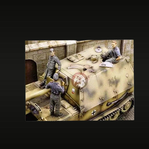 WWII German Tank Destroyer Crew Diorama 3-Figure Set 1/35 Resin Kit