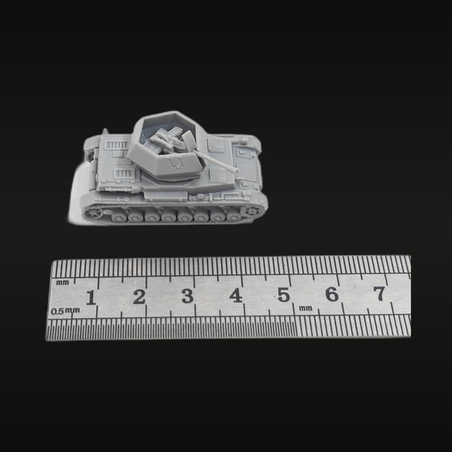 WWII German Flakpanzer IV Ostwind 1/144 Resin Vehicle Kit - unpainted resin model kit