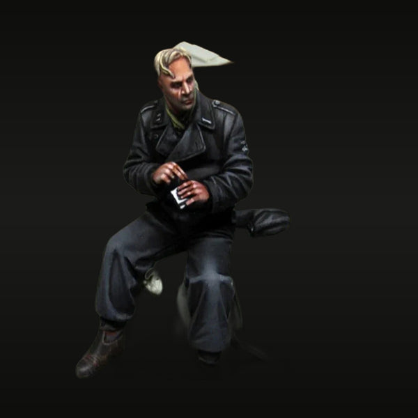 WWII German Luftwaffe Officer Smoking 1/35 Resin Figure
