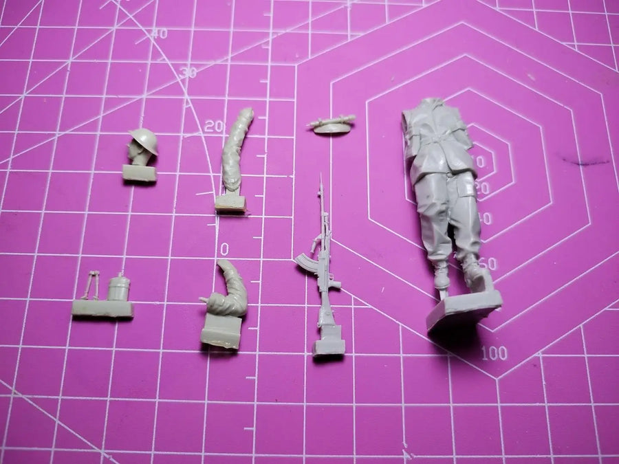 1/35 Resin Model Figure Gk，Unassembled and Unpainted Kit