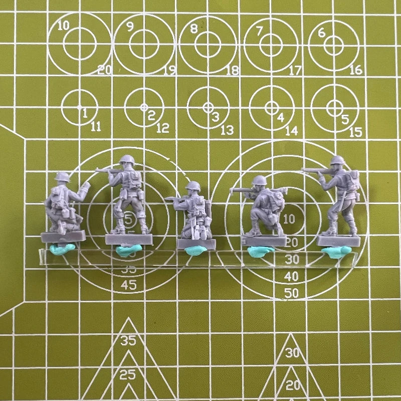1:72 Resin Model Kit GK, Model of 5 US Soldiers, Unpainted