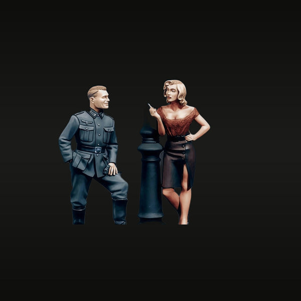 WWII German Wehrmacht Officer & Glamour Woman 1/32 Resin Figure Set