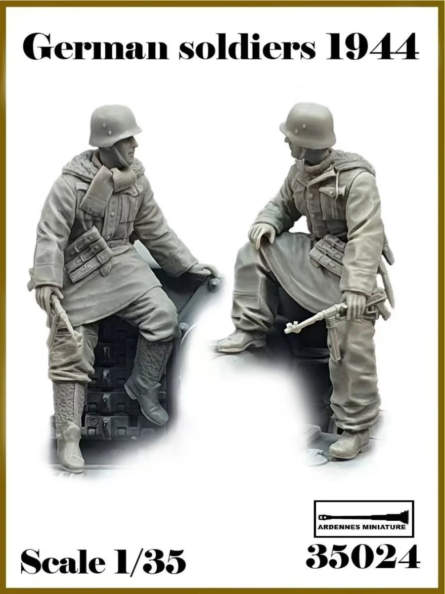 WWII German Wehrmacht Soldier Seated with MP40 1/35 Resin Figure Kit - resin model view 2