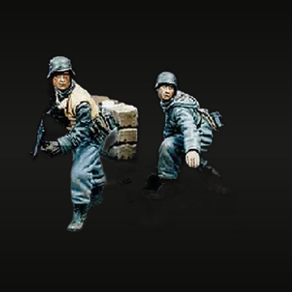 WWII German Winter Combat Soldiers Set 1/35 Resin Figure Kit