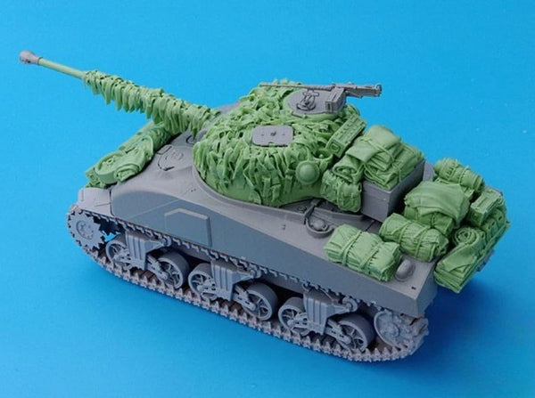 WWII British Sherman Firefly Tank with Camouflage Netting 1/35 Resin Vehicle Kit