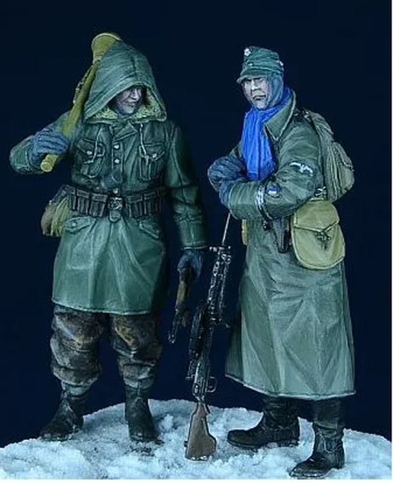 WWII German Panzer Grenadier Winter 1943 1/35 Resin Figure Set - resin model view 2