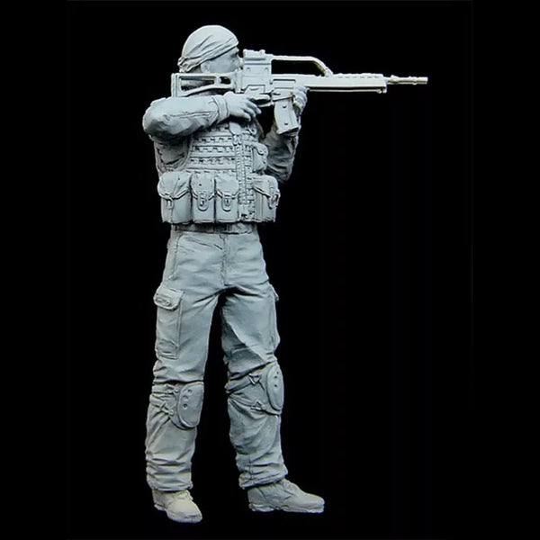 1/35 Modern Soldier Kneeling and Aiming Rifle, Resin Model Figure Kit, Unassembled and Unpainted