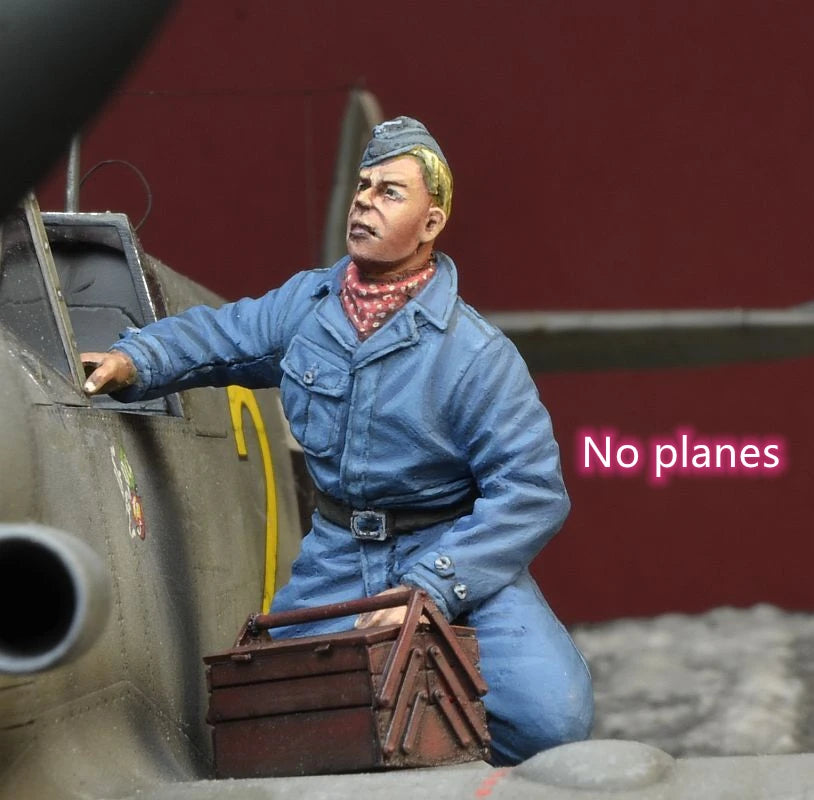 1/35 WWII Luftwaffe Pilot, Resin Model Figure Kit, Unassembled and Unpainted