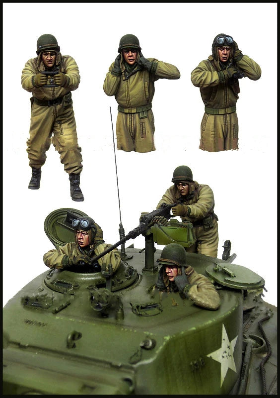 1/35 WWII Soviet T-34 Tank Commander with Binoculars, 3 Figures, Resin Model Figure Kit, Unassembled and Unpainted