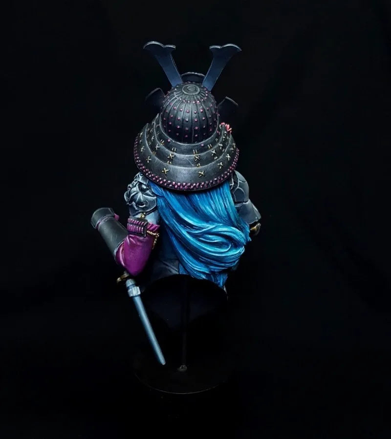 1/10 Sorceress with Spired Headdress, Resin Model Bust Kit, Fantasy Theme, Unassembled and Unpainted