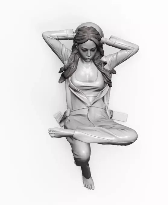 1/20 Reclining Pinup Propped on Elbow, Resin Model Figure Kit, Unassembled and Unpainted