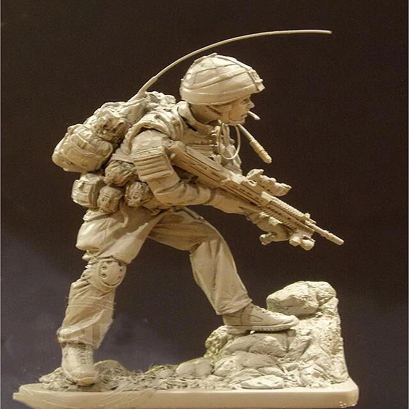 1/16 Modern US Rifleman with Plate Carrier, Resin Model Figure Kit, Unassembled and Unpainted