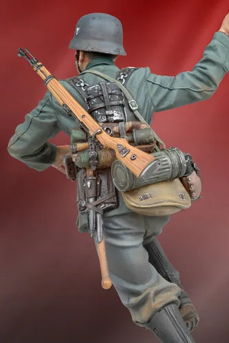 90mm WWII German Panzer Grenadiers, Resin Model Figure Kit, Unassembled and Unpainted