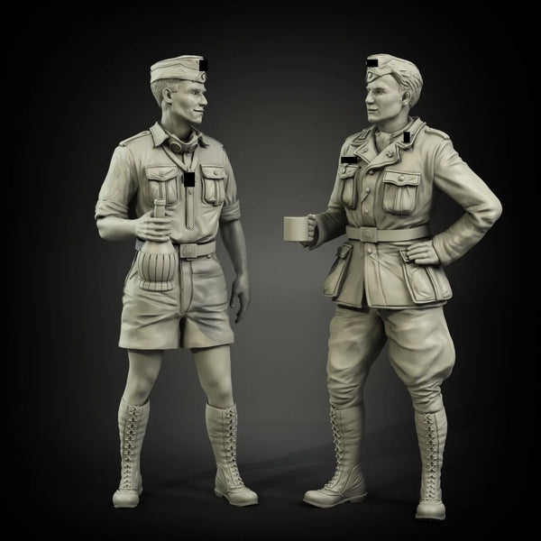 1/35 WWI Military Officers, 2 Figures, Resin Model Figure Kit, Unassembled and Unpainted