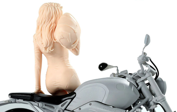 1/9 Female Pinup, Resin Model Figure Kit, Unassembled and Unpainted